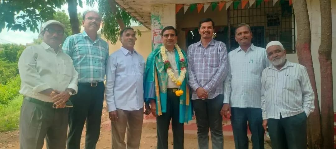నారాయణపేట్: నారాయణపేట డీఈఓ గోవిందరాజుకు ఘన సన్మానం: ఉత్తమ ఉపాధ్యాయ అవార్డుపై ట్రస్మా సభ్యుల హర్షం