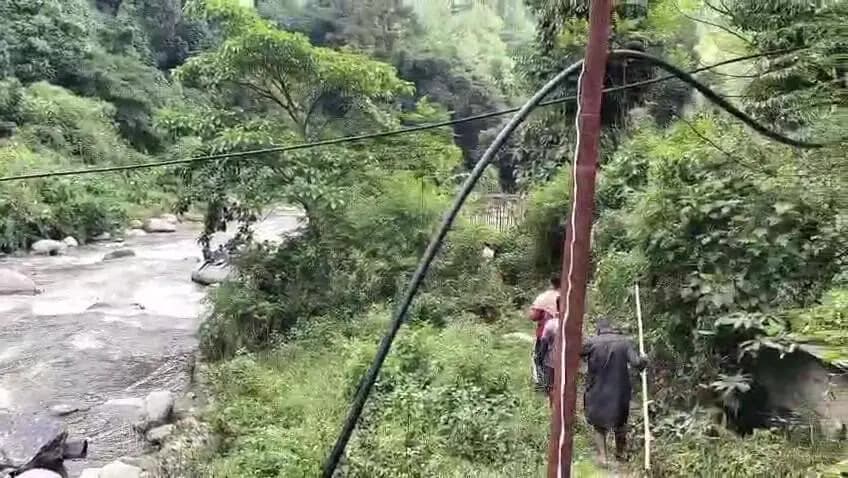 राजगढ़: 48 घंटे से लापता 5 साल की आर्या की तलाश जारी, NDRF ने जंगल-खड्डी क्षेत्र में चलाया सर्च ऑपरेशन