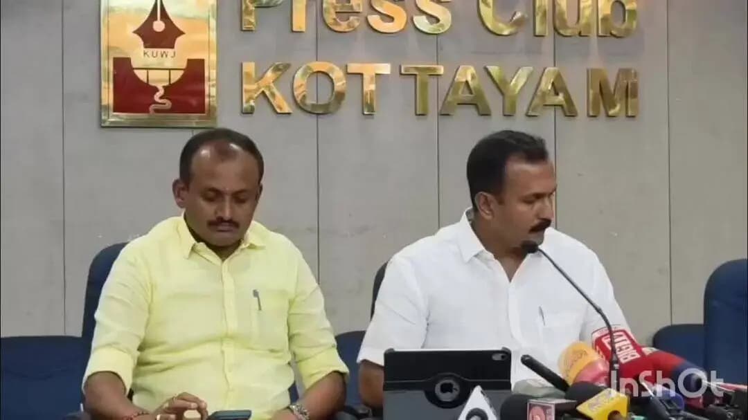 കോട്ടയം: മാസപ്പടി കേസിൽ പിണറായി വിജയൻ രാജിവെക്കണമെന്ന് ബിജെപി നേതാവ് ഷോൺ ജോർജ് പ്രസ് ക്ലബ്ബിൽ പറഞ്ഞു