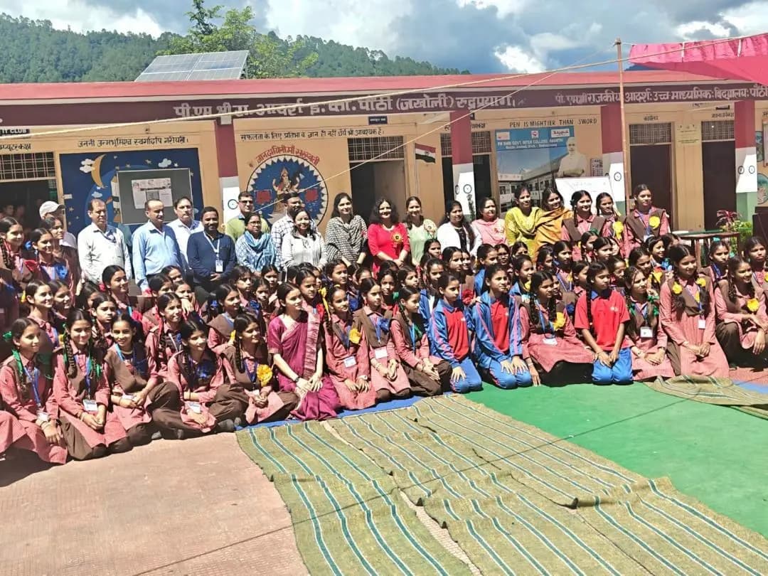 रुद्रप्रयाग: प्रोजेक्ट स्नेह में छात्राओं को अधिकार, स्वास्थ्य और सुरक्षा की जागरूकता