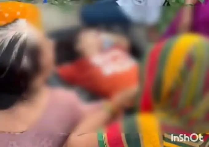 एत्मादपुर: खंदौली के गांव पीलीपोखर में दहेज के लिए विवाहिता की हत्या, पति पर चाकू से गला काटकर हत्या का आरोप