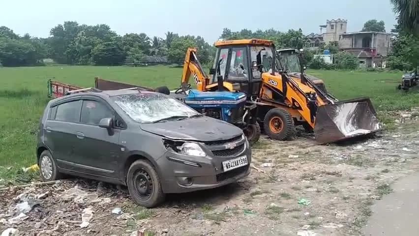 ভাতার: বালসিডাঙ্গা গ্রামে, দুই পরিবারের বাচ্চাদের মধ্যে মারপিটের ঘটনায় একাধিক গাড়ি ও বাড়ি ভাঙচুরের ঘটনায় এলাকায় চাঞ্চল্য