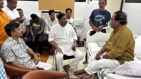 କଟକ ସଦର: ଏସସିବିରେ ଚିକିତ୍ସାଧୀନ ଲଲାଟେନ୍ଦୁ ବଡୁଙ୍କୁ ଭେଟିଲେ ସାଂସଦ