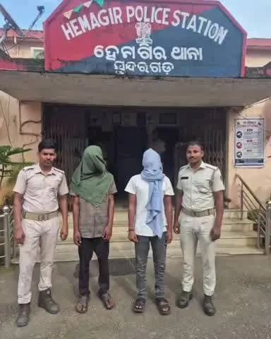 ସୁନ୍ଦରଗଡ: ଗର୍ଜନବାହାଲ ଖଣିରେ ଡ୍ରାଇଭରଙ୍କୁ ମାଡ଼ ଓ ଧମକ ଘଟଣାରେ ୨ ଗିରଫ