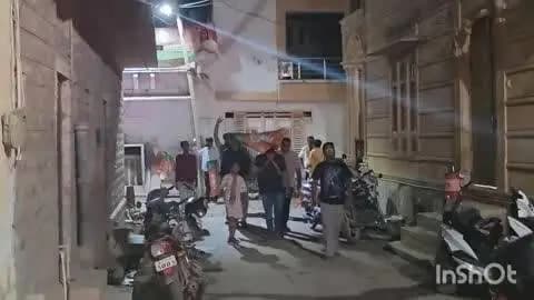 जैसलमेर: वार्ड 7 में महंत प्रताप पुरी का जोरदार स्वागत, वैदिक मंत्रों के बीच पुष्पवर्षा; भाजपा प्रत्याशी के समर्थन में हुआ रोड शो