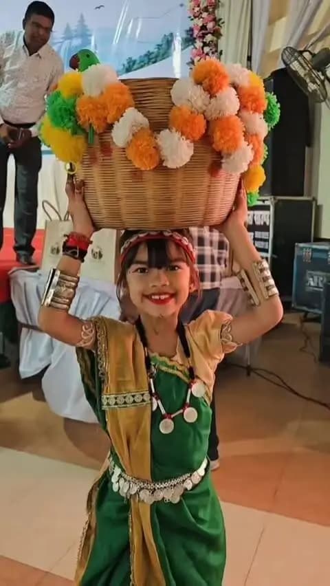 🌿 सूरजपुर पर्यटन को नई दिशा, नई पहचान!
छत्तीसगढ़ वन विकास निगम के अध्यक्ष श्री रामसेवक पैकरा एवं कलेक्टर श्रीमती रेना जमील की उपस्थिति में आयोजित सेमिनार में पर्यटन विकास पर हुआ सार्थक मंथन।
‘सूरजपुर टूरिज्म’ लोगो का अनावरण एवं दो दिवसीय पर्यटन यात्रा का शुभारंभ।
#SurajpurTourism #DiscoverSurajpur #TourismDevelopment #Surajpur #छत्तीसगढ़
@chhattisgarhcmo @gochhattisgarh @tourismgoi @dpr.chhattisgarh @rena_jamil_ias @vijendrasinghpatle