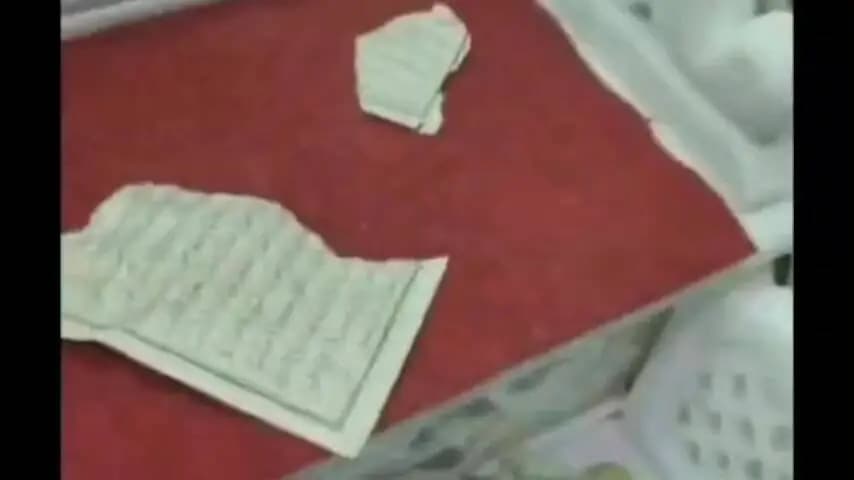 लोहरदगा: लोहरदगा की बड़ी मस्जिद में फजर की नमाज के वक्त धार्मिक किताबें फाड़ीं, जलाने का प्रयास और मजार की चादर फेंकी