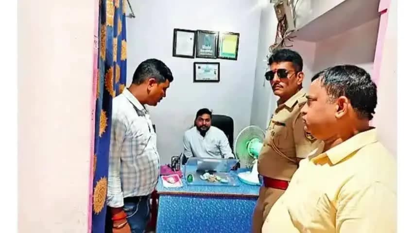 सिकटा: सिकटा में अवैध नर्सिंग होम व अल्ट्रासाउंड सेंटरों पर स्वास्थ्य विभाग की छापेमारी
सिकटा