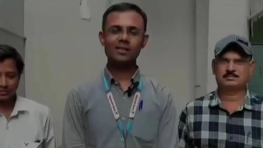 करवीर: नागाळा पार्कात सामासिक अंतरातील विनापरवाना शेड, केबिन,कंपाऊंडवर ग्रँड रेसिडेन्सीतील अनधिकृत बांधकामावर मनपाचा हातोडा