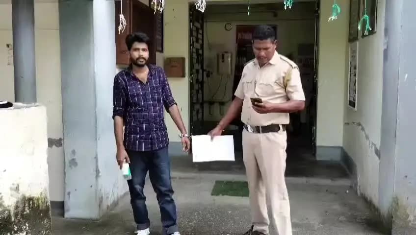 কুমারগ্রাম: বড় দলদলিতে খেলনা বন্দুক দেখিয়ে সাধারণ মানুষকে ভয় দেখানোর ঘটনায় গ্রেফতার যুবক, ধৃতকে জেল হেপাজতের নির্দেশ আদালতের