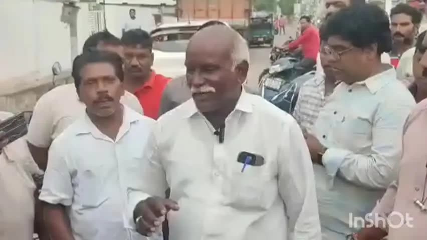 బాపట్ల: యూట్యూబర్ నందన 2 లక్షల తీసుకొని మోసం చేసిందని ఆరోపించిన అద్దంకికి చెందిన బాధితుడు, తెలంగాణలో ఫిర్యాదు