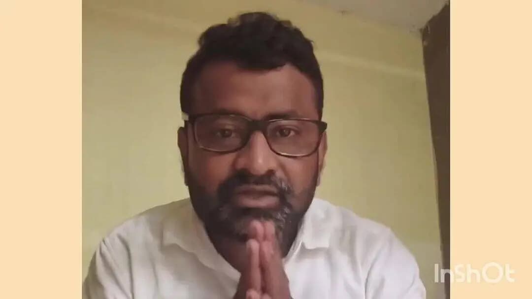 ବେଗୁନିଆ: ରାଜନୀତି କଲେ ନିଲମ୍ବିତ ହେବେ ସରକାରୀ କର୍ମଚାରୀ ଏନେଇ ପତିକ୍ରିୟା ରଖିଲେ ବରିଷ୍ଠ ସାମ୍ବାଦିକ