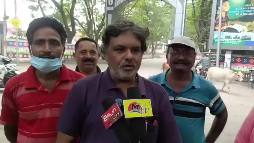 ଝାରସୁଗୁଡା: ଗାନ୍ଧିଛକରୁ ବ୍ରଜରାଜନଗର PWD ରାସ୍ତା ଅବସ୍ଥା ଶୋଚନୀୟ, ପ୍ରତିକ୍ରିୟା ରଖିଲେ ଅଞ୍ଚଳର ସଚେତନ ନାଗରିକ