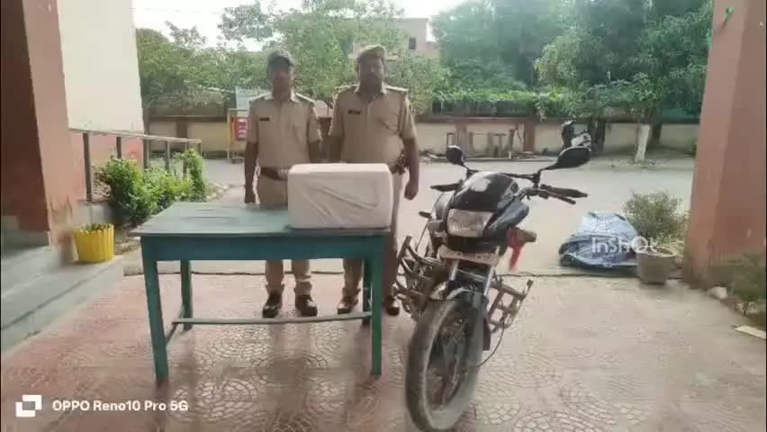 बनकटवा: पुलिस ने 14 किलो 100 ग्राम गांजे के साथ एक बाइक को किया ज़ब्त