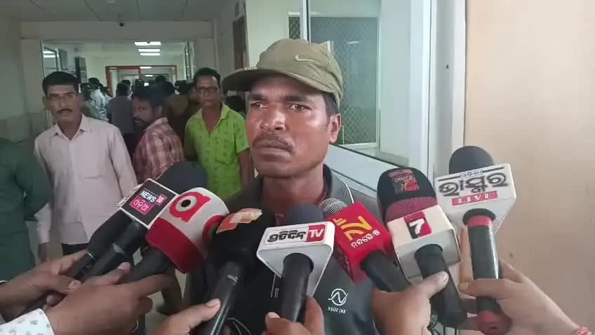 ଭଦ୍ରକ ଗ୍ରାମାଞ୍ଚଳ: ଭଦ୍ରକ ଚୁନିଦ ରେ ବାପା ହତ୍ୟା କଲା ପୁଅ କୁ ଘଟଣା ରେ ପ୍ରତିକ୍ରିୟା ରଖିଲେ ଗ୍ରାମବାସୀ