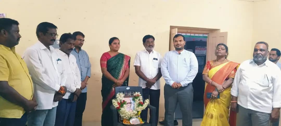 మహబూబాబాద్: మహబూబాబాద్లో ఘనంగా కాళోజి నారాయణరావు 112వ జయంతి వేడుకలు