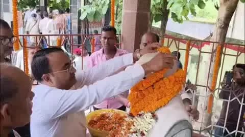 शेखपुरा: शेखपुरा के पूर्व सांसद, मंत्री व दिग्गज नेता राजो बाबू की पुण्यतिथि कांग्रेस कार्यालय में धूमधाम से मनाई गई