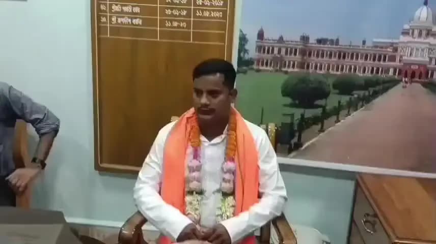 তুফানগঞ্জ ১: বোর্ড গঠন প্রক্রিয়ার সম্পন্ন হল তুফানগঞ্জ এক পঞ্চায়েত সমিতির, সভাপতি মনোনীত হয়েছেন বিজেপির থেকে চিরঞ্জিত দাস