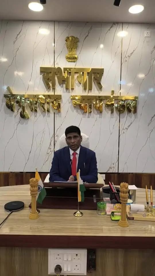दिनांक 12 सितंबर 2026 को आयोजित होने वाली राष्ट्रीय लोक अदालत के संबंध में जिला एवं सत्र न्यायाधीश माननीय श्री ऋषि कांत ने जिलेवासियों से अधिक से अधिक संख्या में लोक अदालत में उपस्थित होकर अपने लंबित मामलों का आपसी समझौते एवं सौहार्दपूर्ण तरीके से निपटारा कराने की अपील की है।