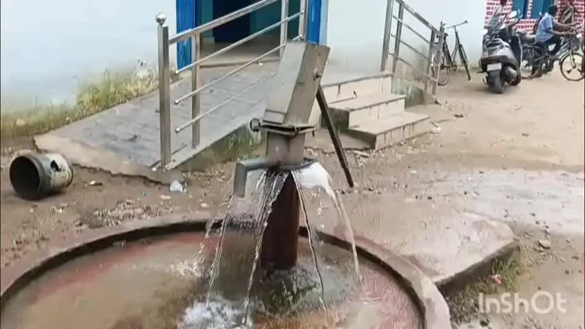 कोरबा: हसदेव नदी किनारे बसे इलाके में भूजल स्तर बढ़ा, घरों के आसपास भी दिख रहा पानी का रिसाव
