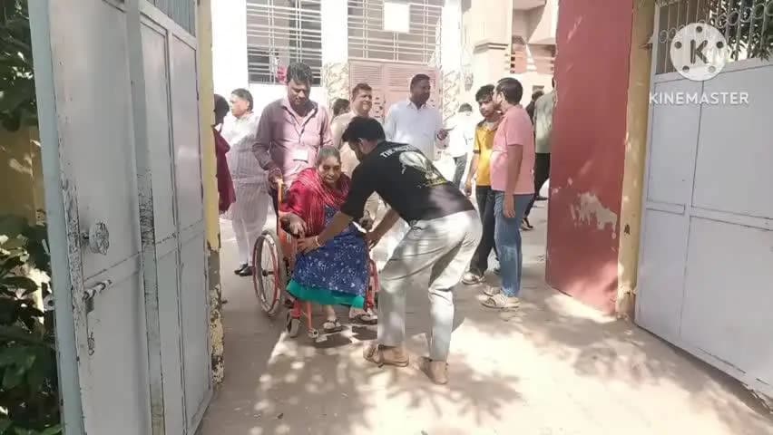 नोहर: नोहर नगर पालिका चुनाव में दोपहर 2 बजे तक करीब 58 प्रतिशत मतदान, 40 वार्डों के लिए बुधवार सुबह 7 बजे शुरू हुआ मतदान