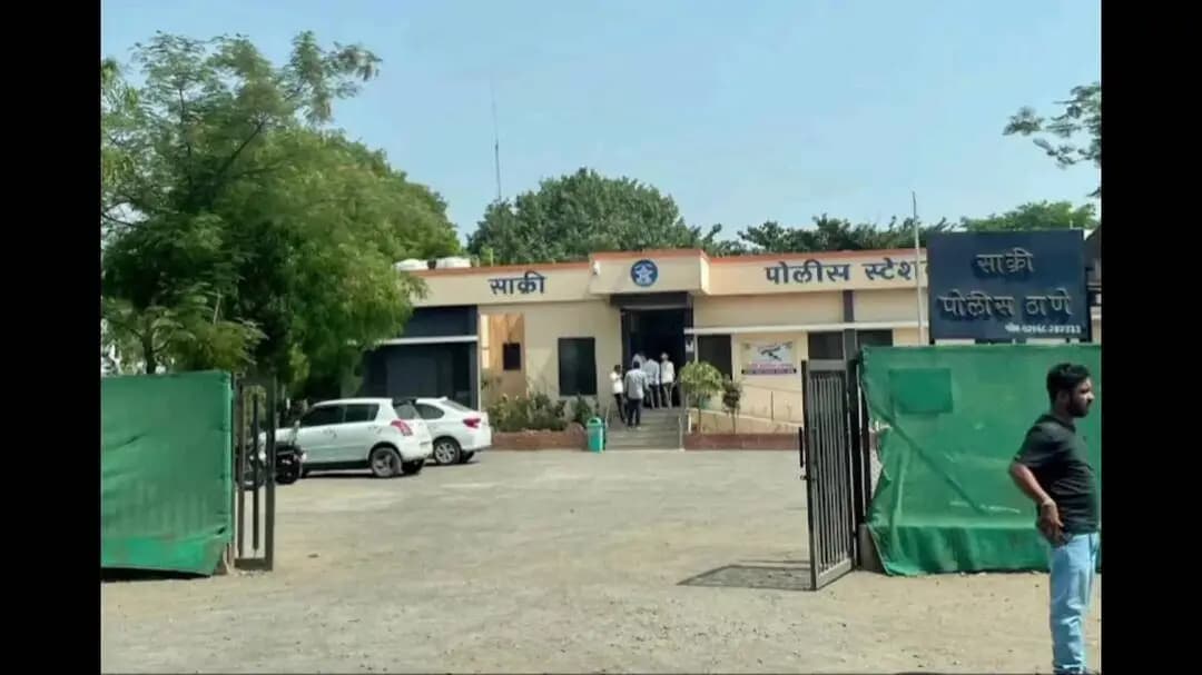 धुळे: साक्रीजवळ अज्ञात वाहनाच्या धडकेत ३० वर्षीय तरुणाचा मृत्यू; पोलिसांत गुन्हा दाखल!