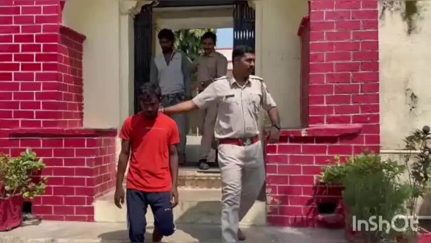 सीमलवाड़ा: बाइक व स्कूटी से अंग्रेजी शराब की तस्करी, पुलिस ने अवैध शराब जब्त कर 2 को किया गिरफ्तार
