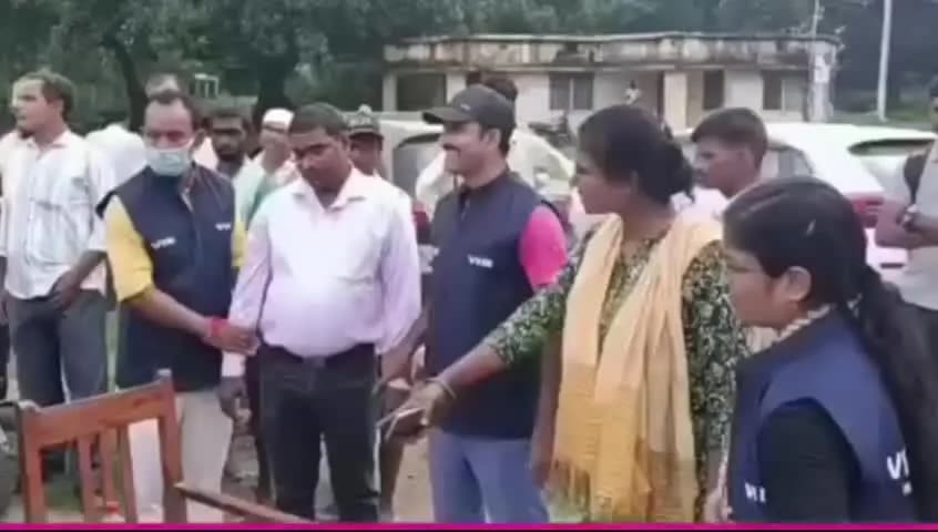 नौबतपुर: नौबतपुर प्रखंड कार्यालय में 8 हजार रिश्वत लेते आपूर्ति पदाधिकारी गिरफ्तार