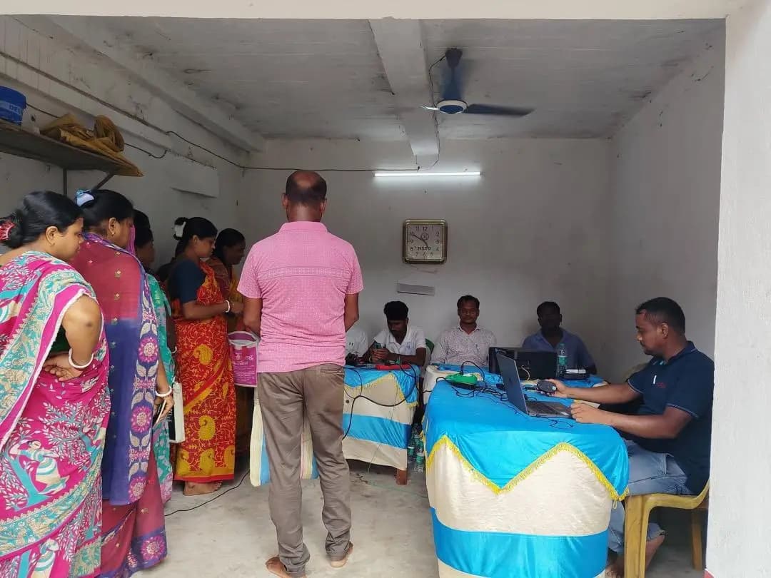আমতা ২: শিবগাছিয়ায় অন্নপূর্ণা ভান্ডারের ক্লেম ক্যাম্প শুরু এক নম্বর মন্ডলের আয়োজনে