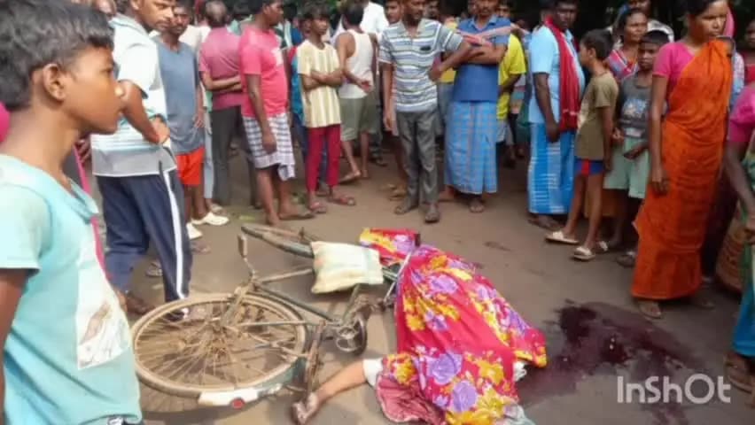 पाकुड़िया: तेज रफ्तार हाइवा ने साइकिल सवार मजदूर को कुचला, मौके पर मौत; मुआवजे की मांग को लेकर रातभर सड़क जाम