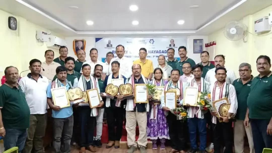 ନୟାଗଡ: ନୟାଗଡ଼ରେ ୮ ଶିକ୍ଷକଙ୍କୁ ରୋଟାରୀ ନେସନ ବିଲ୍ଡର ସମ୍ମାନ