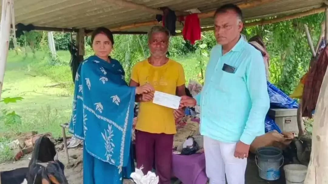 बीकापुर: आर्थिक तंगी से जूझ रहे परिवार को मिली मदद
