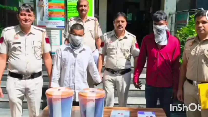 करावल नगर: दिल्ली के आनंद पर्वत में ब्लेड दिखाकर सब्जी विक्रेता से iPhone लूटने वाले आरोपी गिरफ्तार