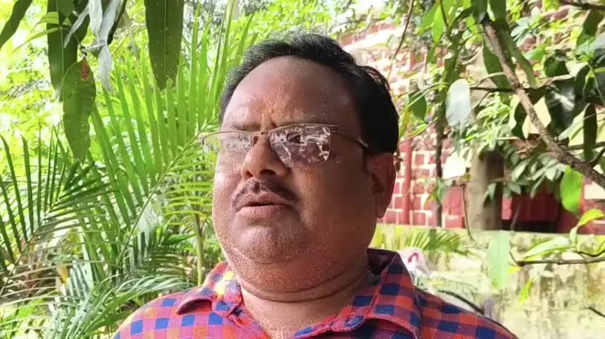 ବାରିପଦା ସଦର: ବାରିପଦା ପୌରପାଳିକାରେ ଟେଣ୍ଡର ପ୍ରକ୍ରିୟାରେ ବ୍ୟାପକ ଅନିୟମିତତା ଅଭିଯୋଗ କରି କଣ୍ଟାକ୍ଟର ମାନେ ଦେଲେ ପ୍ରତିକ୍ରିୟା