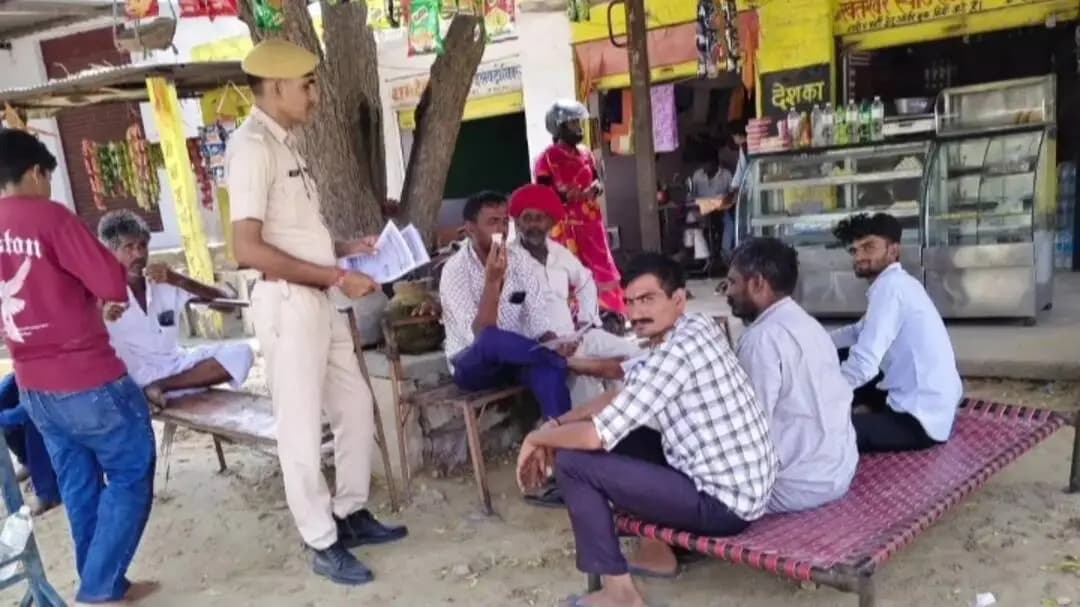 गिड़ा: बालोतरा पुलिस ने गिड़ा में चलाया सड़क सुरक्षा अभियान