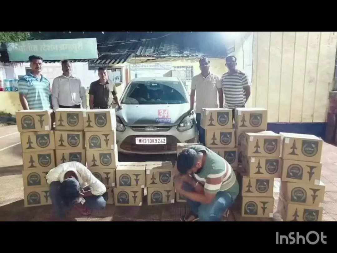 चंद्रपूर: 4 हजार दारूच्या बाटल्या घेऊन निघाले, वाटेत एलसीबी ने उधळला तस्करीचा डाव.