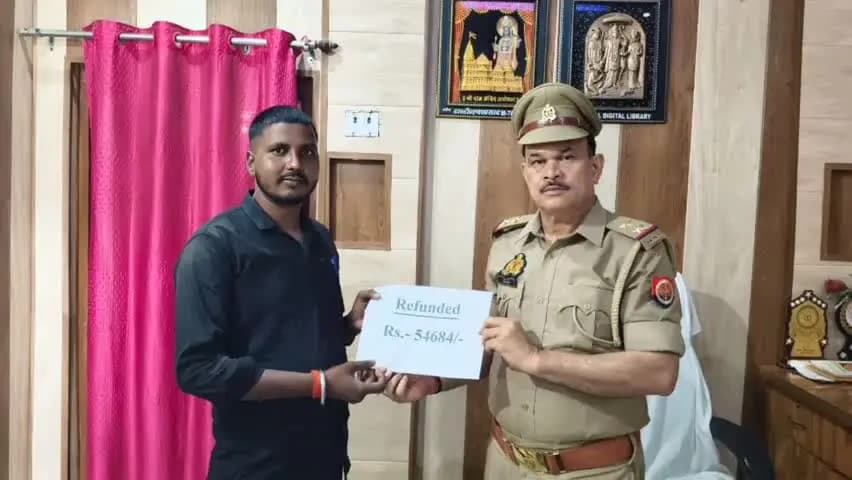 रसड़ा: नगरा थाना पुलिस ने साइबर ठगी के ₹54,684 कराए वापस