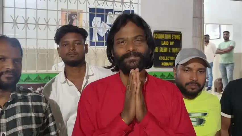 ପଟ୍ଟାଙ୍ଗୀ: ନୁଆ ଖାଇ ଉପଲକ୍ଷେ ଦେଓମାଳୀରେ ହେବ ଗିତ ସୁଟିଂ, ଜିଲ୍ଲାପାଳଙ୍କ ସହ ସାକ୍ଷାତ କଲେ ପଶ୍ଚିମ ଓଡ଼ିଶାର ଗାୟକ ଉମାକାନ୍ତ