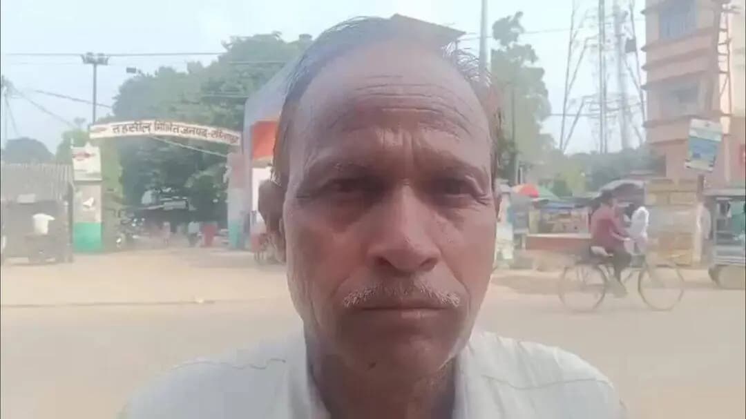 मिश्रिख: ट्रैक्टर का कर्ज माफ करवाने के बदले पीड़ित ने एसडीएम से लगाई न्याय की गुहार, लिखवाई जमीन