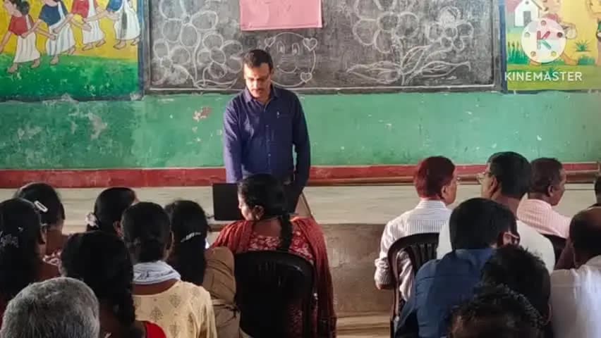 रायडीह: मासिक गुरु गोष्ठी में सख्ती, लंबित शैक्षणिक व ऑनलाइन कार्य दो-तीन दिनों में पूरा करने का निर्देश