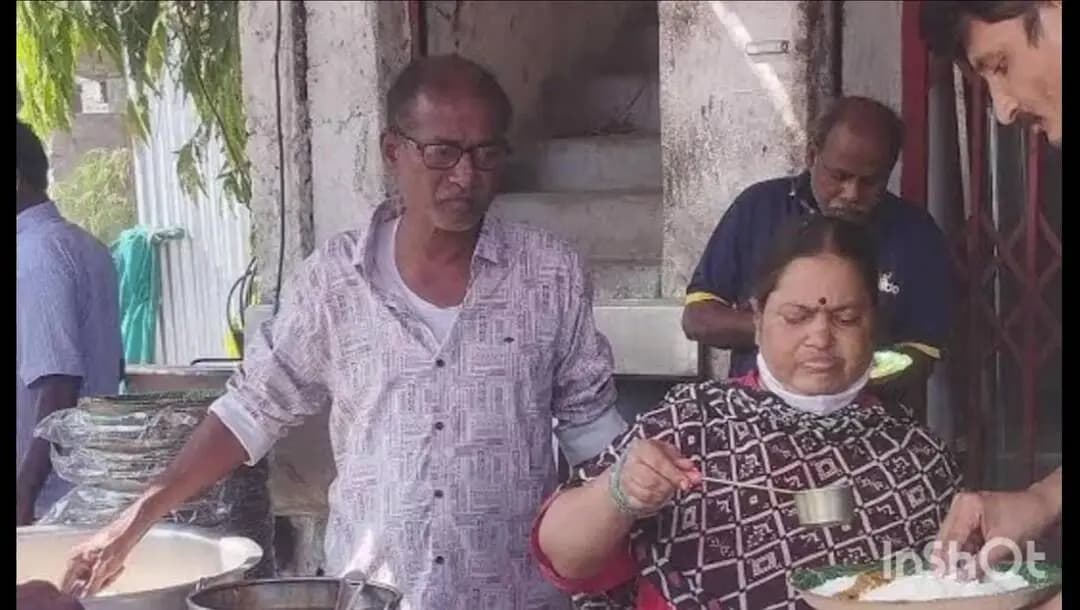 హనుమకొండ: హన్మకొండ: లింగాల కేదారి హోటల్లో అగ్నిప్రమాదం - యజమాని మృతి