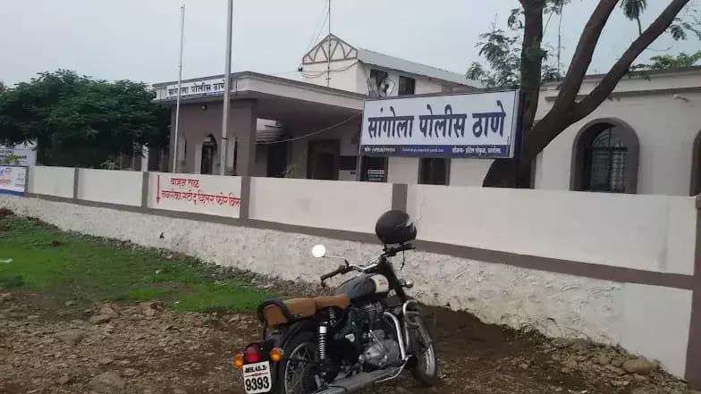 सांगोला: बलवडीतील शेतातील वादातून 50 वर्षीय महिला जखमी, लाठी-लाठाबुक्क्यांची मारहाण