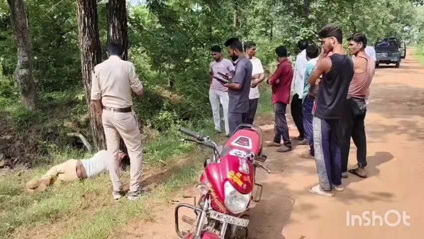 बनखेड़ी: बनखेड़ी में पेड़ के नीचे युवक का शव मिला, शराब बोतल, बाइक, जाल बरामद; एफएसएल जांच करेगी