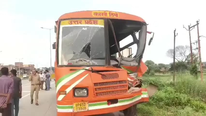 सैदपुर: पहाड़पुर में रोडवेज बस और ट्रैक्टर की जोरदार भिड़ंत, ट्रैक्टर चालक की हालत गंभीर, किया गया रेफर, कई यात्री घायल