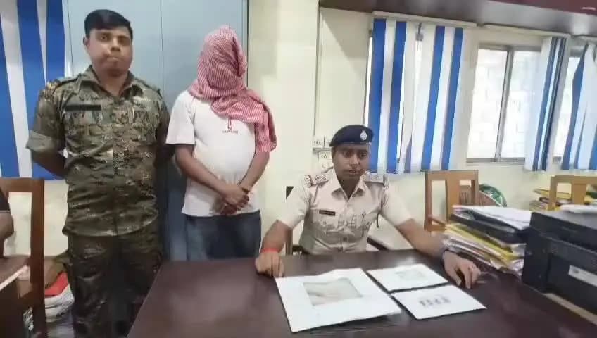 বারুইপুর: আগ্নেয় অস্ত্র নিয়ে তোলাবাজির অভিযোগে গ্রেপ্তার এক দুষ্কৃতী বারুইপুরে