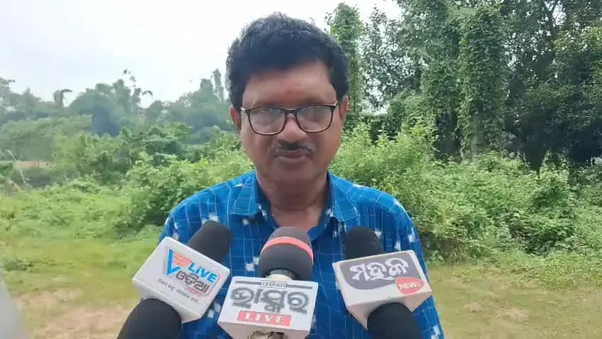 କେନ୍ଦ୍ରାପଡା: ଆମ୍ବୁରା ବିଦ୍ୟାଳୟର ଘଟଣାକୁ ନେଇ ପ୍ରତିକ୍ରିୟା ରଖିଲେ ଡେରାବିଶ ବିଓ