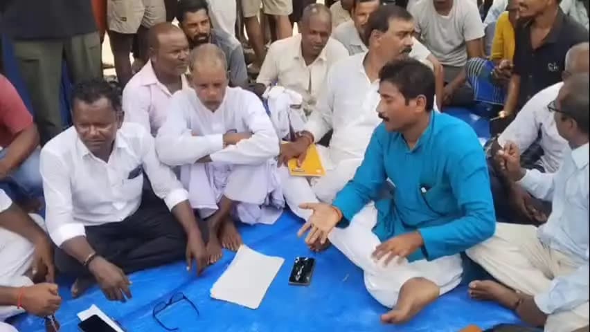 सिंघेश्वर: स्मैक के खिलाफ कमरगामा में महापंचायत, ग्रामीणों ने लिया नशामुक्ति का संकल्प