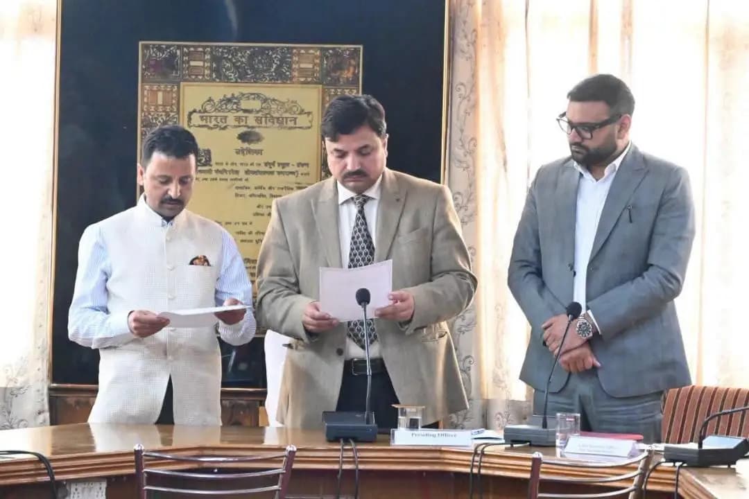 शिमला शहरी: जिला परिषद शिमला के अध्यक्ष और उपाध्यक्ष चुने गए, भूपेंद्र और भरत सिंह कलांटा विजेता