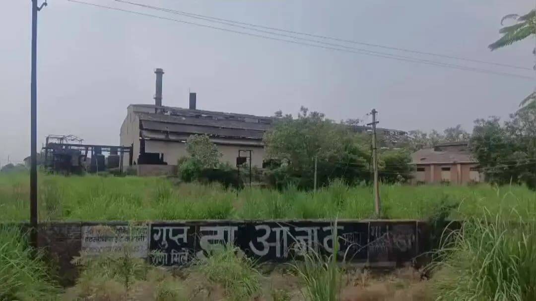 छाता: छाता शुगर मिल को चालू करने के लिए किसानों का समर्थन लगातार बढ़ रहा, वाहनों के साथ पहुंचे ग्रामीण