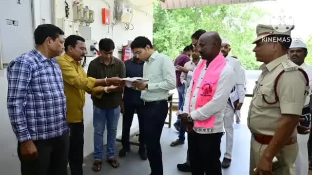 నిజామాబాద్ సౌత్: నగరంలో EVM గోడౌన్ ను పరిశీలించిన కలెక్టర్ భవేష్ మిశ్రా